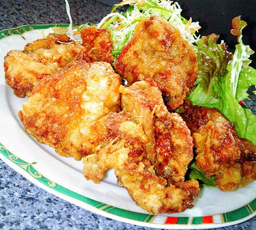 （東村町の福山ラーメン「光福亭」の）光福亭流鶏のから揚げ